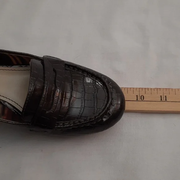 AK Anne Klein Women's Alligator Print Loafers Size 6M - Picture 10 of 11